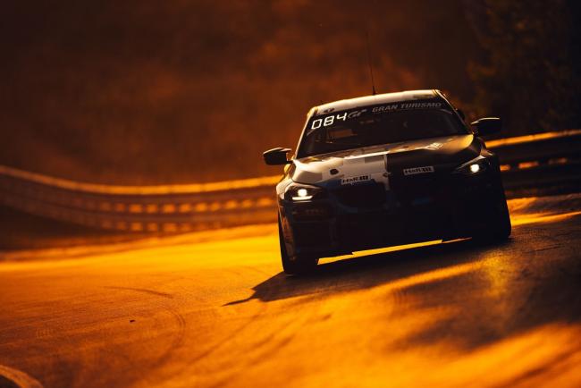 Exterieur_nous-etions-aux-24-heures-du-nuerburgring-en-mini-avec-bulldog-racing_9